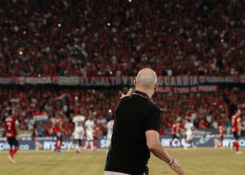 El agradecimiento de Alfredo Arias a la hinchada del DIM: “Entendieron que…”