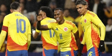 ¡Otro GOLAZO de la Tricolor! Taco de Muñoz, engaño de Córdoba y definición de Jhon Arias