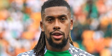 El futbolista del Fulham que también se dedicará al rap