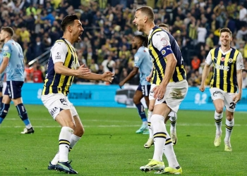 Fenerbahçe aplaza la decisión de no jugar más en Turquía