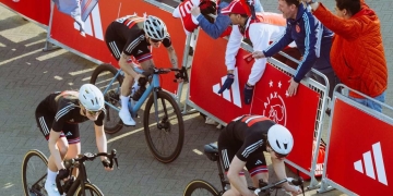 ¡Ajax y adidas lanzan una colección de ciclismo!