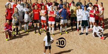 Para promover el fútbol femenino, adidas revive histórica fotografía