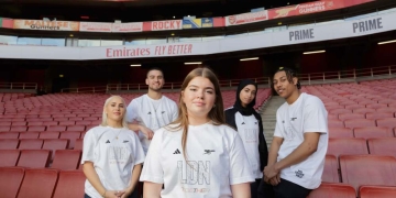 Arsenal y adidas presentan la camiseta ‘No More Red’