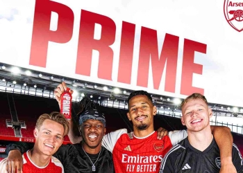 Arsenal lanza botella personalizada de bebida energética