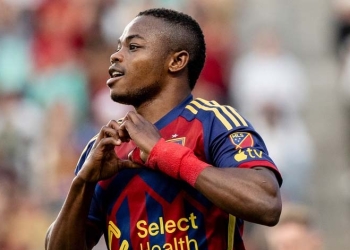 Lo mejor de Carlos Andrés Gómez en la MLS. ¡Qué tal este DOBLETE!
