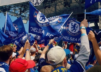 Dudosas ventas del Chelsea y críticas en Inglaterra