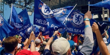 Dudosas ventas del Chelsea y críticas en Inglaterra