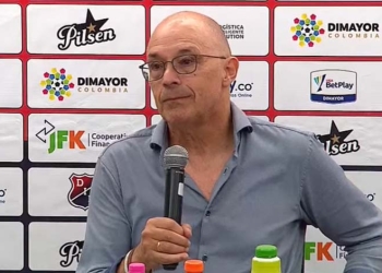 La queja de Alfredo Arias: “Si alguien en el fútbol ve falta en el segundo gol, tienen…”