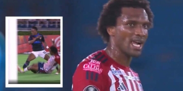 ¡El penalti que cometió Didier Moreno ante LDU Quito!