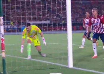 El gol con el que Universitario sorprendió a Junior en el Metropolitano