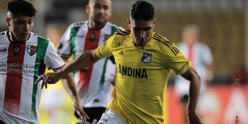 Amarillo ante Palestino y los otros curiosos colores que ha tenido la camiseta de Millonarios