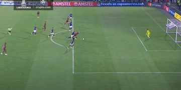 Audios del VAR en el penalti a favor de Flamengo contra Millonarios