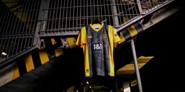 Borussia Dortmund presenta uniforme especial, tributo a su estadio