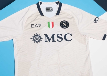 Quinta camiseta del Napoli para la temporada 23/24