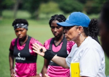 Abren convocatoria para que jugueteros en Colombia fabriquen futbolines con figuras de mujeres