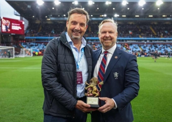 Aston Villa renueva patrocinio con Trade Nation: Detalles y beneficios