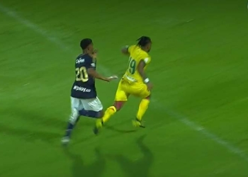 La polémica en Bucaramanga: la falta de Banguero, penalti, pero…
