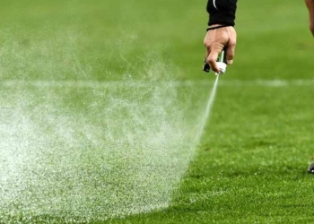 FIFA condenada a indemnizar al inventor del spray para árbitros