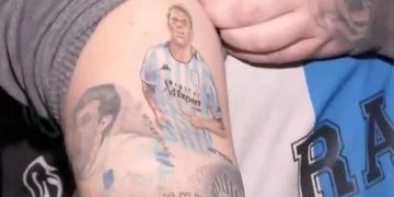 ¡El hincha de Racing que ya se tatuó a Juanfer Quintero!