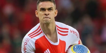 ¡Qué racha goleadora, Santos Borré! Tercer partido consecutivo marcando con Internacional