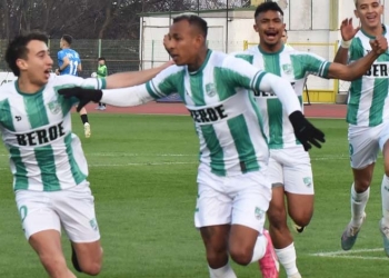 Sebastián Villa, su quinto gol en Bulgaria, ¿y la despedida del equipo?