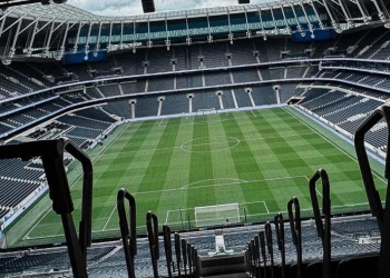 Abonados del Tottenham venden boletas a hinchas del Arsenal para el juego contra el City