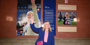 Tributo del Chelsea para la entrenadora Emma Hayes