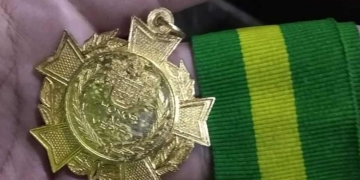 Tranquilidad para Carlos Henao: Recuperaron la medalla que le robaron