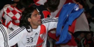 El día que Falcao celebró un título de River con la camiseta de Millonarios
