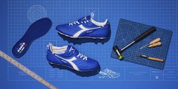 Diadora lanza los icónicos guayos Brasil en color azul Baggio