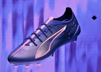 Puma lanza los guayos Ultra 5.0 Carbon Formula Pack Edition