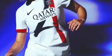 Nike lanza la nueva camiseta de visitante del PSG para la temporada 24/25