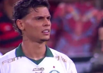 ¿Le pasa algo a Richard Ríos tras la Copa América? La jugada que le critican en Palmeiras