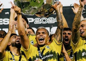 Cucho Hernández y una historia inolvidable para convertirse en leyenda
