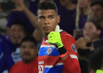 Y un día a Cruz Azul no le alcanzó con Kevin Mier en los penaltis…