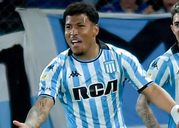 Asistencia de Juanfer y un GOL HISTÓRICO para Róger Martínez