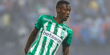 Oportunidad para Yéicar Perlaza. ¡A convencer a Efraín Juárez!