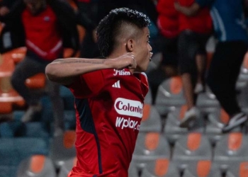 El del Chino Sandoval, uno de los goles que la hinchada del DIM nunca olvidará