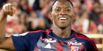 Ménder García y su logro exclusivo en el 2024 del DIM: ¡El primero que lo hace!