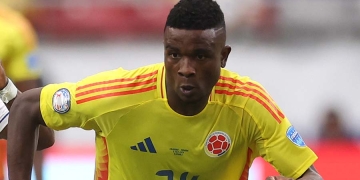 Confianza intacta: Néstor Lorenzo y el respaldo a Jhon Córdoba tras las críticas