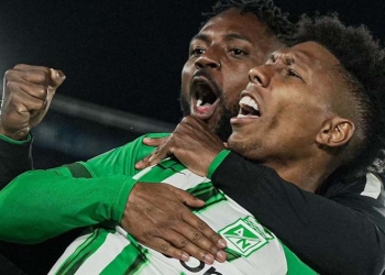 Laterales Goleadores: ¡Clave ofensiva de Atlético Nacional con Efraín Juárez!