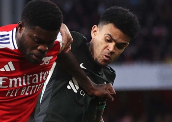 Luis Díaz, el regreso a la titular y otra asistencia en la Premier League