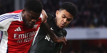 Luis Díaz, el regreso a la titular y otra asistencia en la Premier League