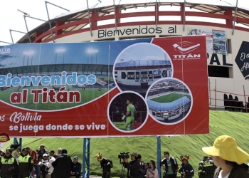 Mensaje en el estadio al que va la Tricolor: “4150 metros de altura. Se juega donde se vive”
