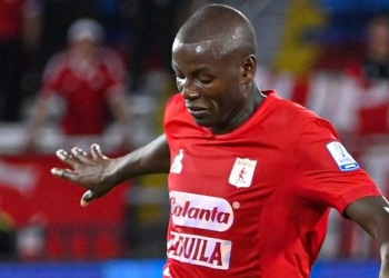 Adrián Ramos: “Es momento de mostrar carácter”