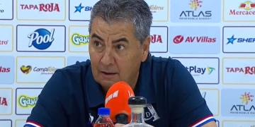 Polilla: “Jugamos muy mal” y “jugando como hoy, difícilmente podamos ganarle a alguien”