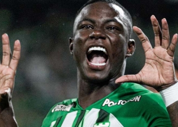 Celebraciones verdolagas que terminaron en tarjetas: roja a Juárez, amarilla a Marino