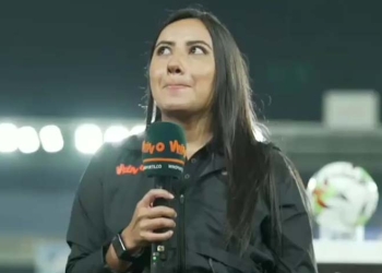 Una voz femenina en el fútbol: Carolina Rubio, pionera en la narración del fútbol masculino en TV