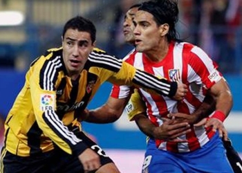 ¡El día que Falcao y Efraín Juárez fueron rivales en LaLiga!