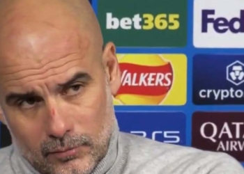 ¡La imagen viral de Guardiola tras el sexto partido consecutivo de Manchester City sin victorias!